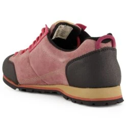 Women's Ginja Rock WP - Approach Shoes -ALPINE TREK SHOES doghammer womens ginja rock wp approach shoes detail 5